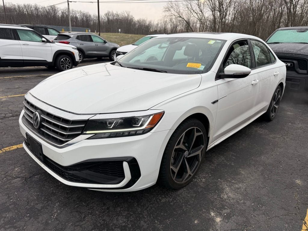 2021 Volkswagen Passat 2.0T R-Line
