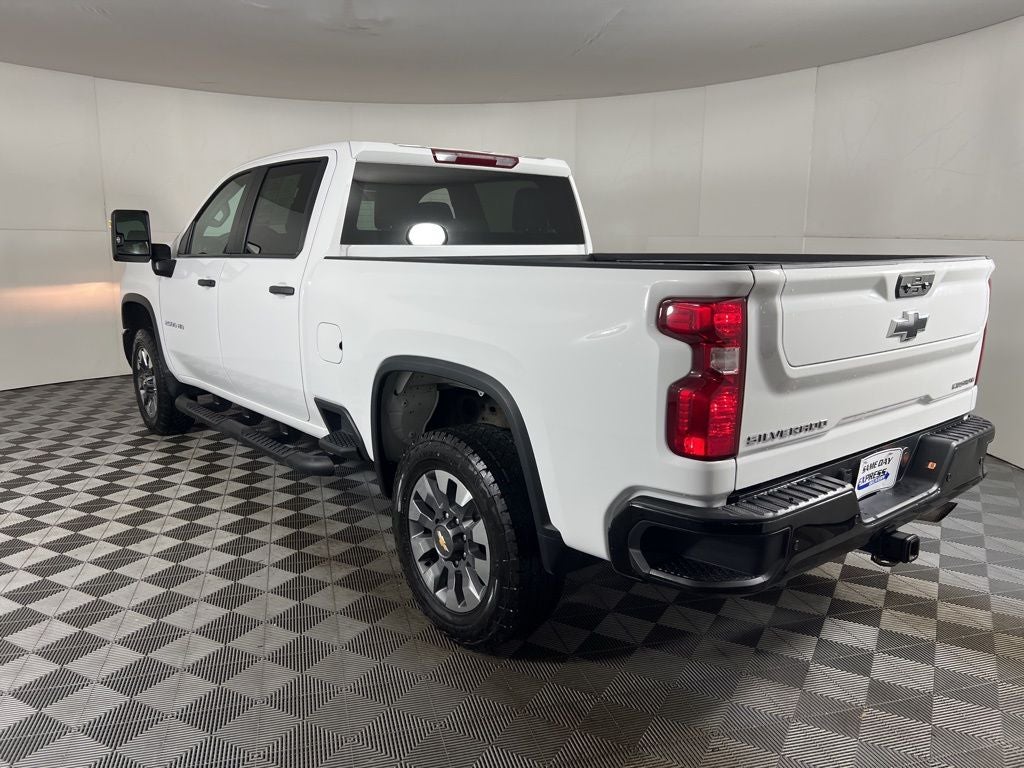 2024 Chevrolet Silverado 2500HD Custom