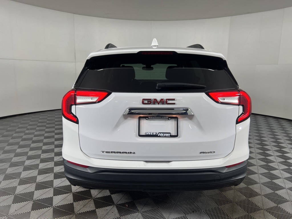 2022 GMC Terrain SLE