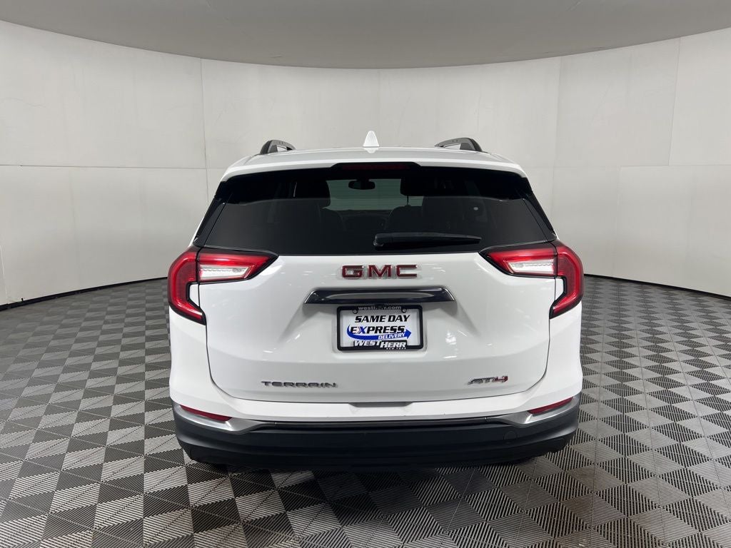 2022 GMC Terrain AT4