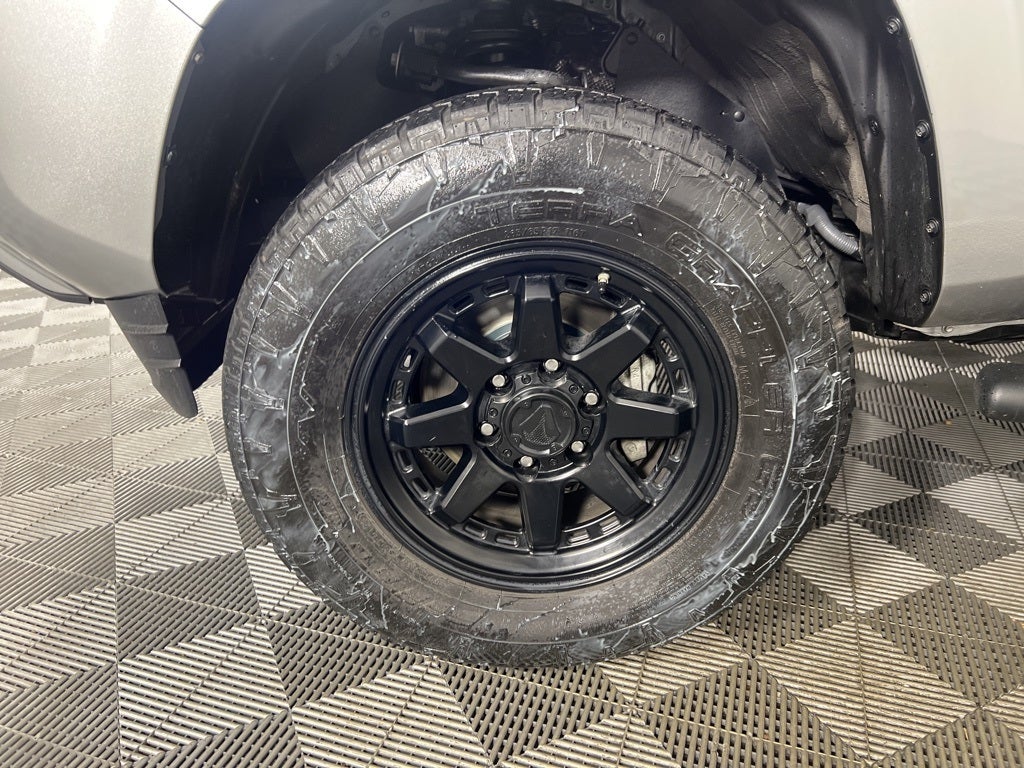 2023 Toyota Tacoma SR V6