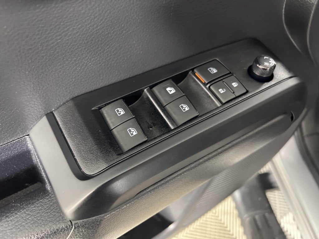 2023 Toyota Tacoma SR V6