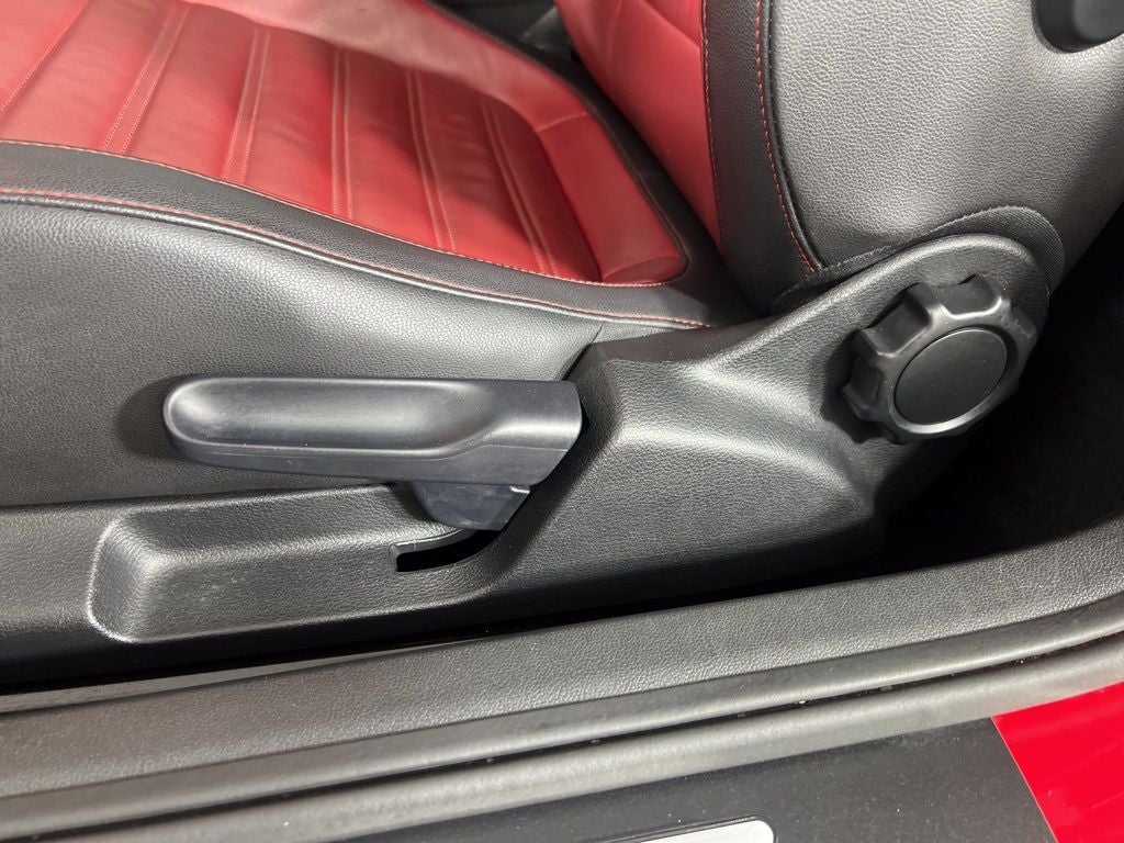 2012 Volkswagen Beetle 2.0 TSi