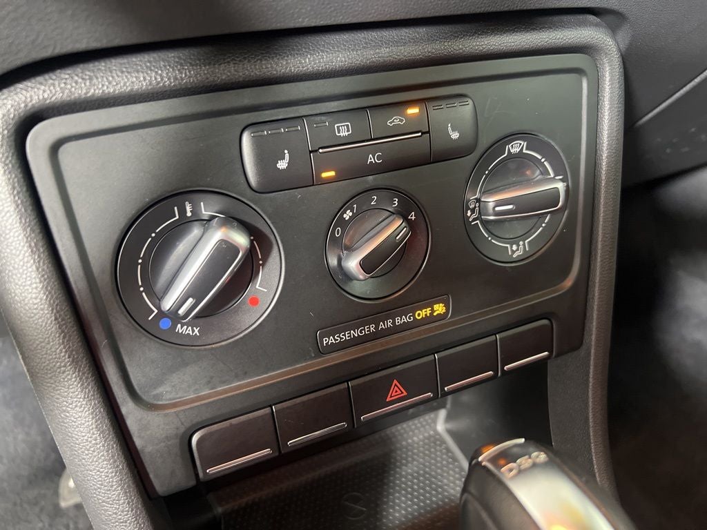 2012 Volkswagen Beetle 2.0 TSi