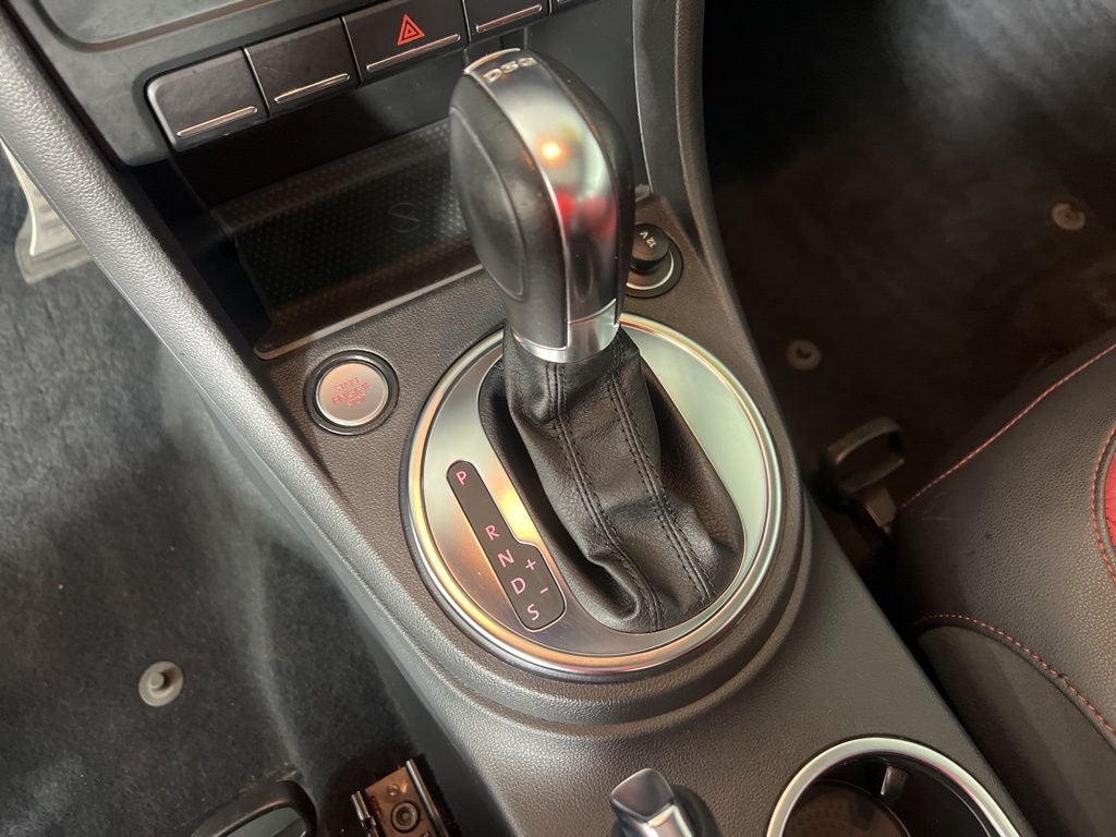 2012 Volkswagen Beetle 2.0 TSi