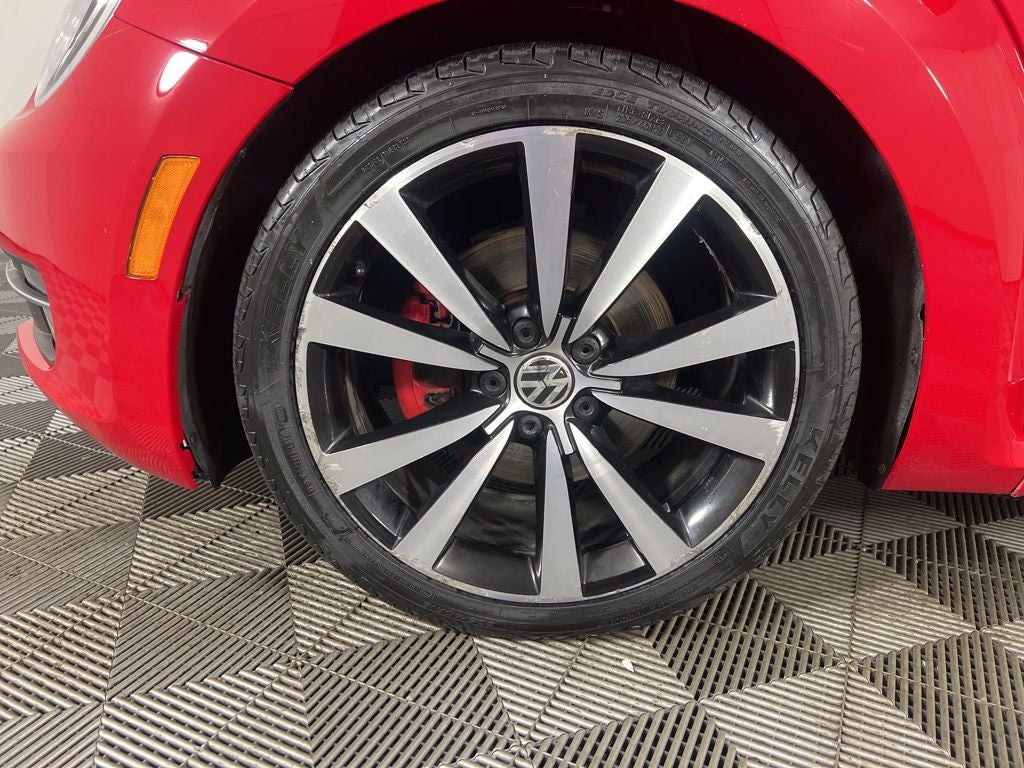 2012 Volkswagen Beetle 2.0 TSi