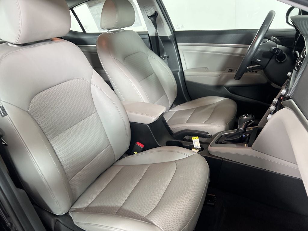 2020 Hyundai ELANTRA Limited