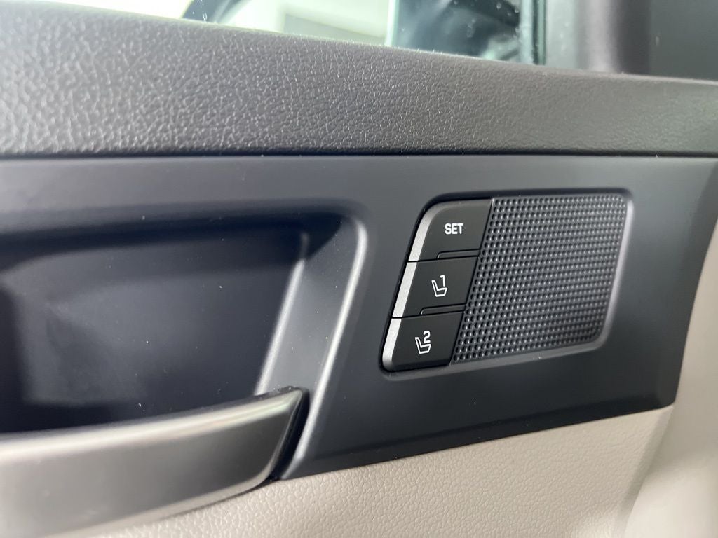 2020 Hyundai ELANTRA Limited