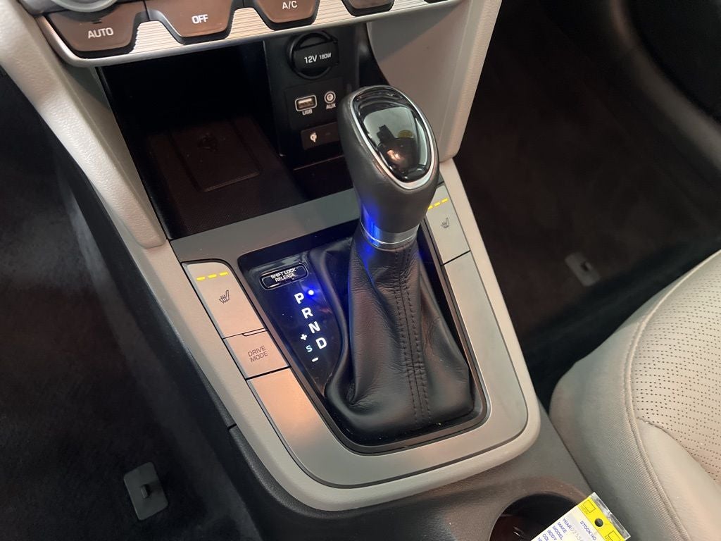 2020 Hyundai ELANTRA Limited