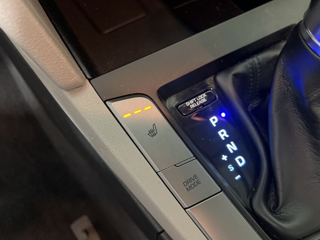 2020 Hyundai ELANTRA Limited