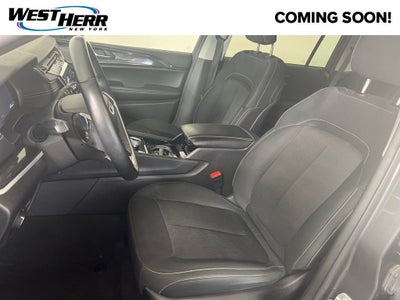 2022 Jeep Grand Cherokee L Laredo