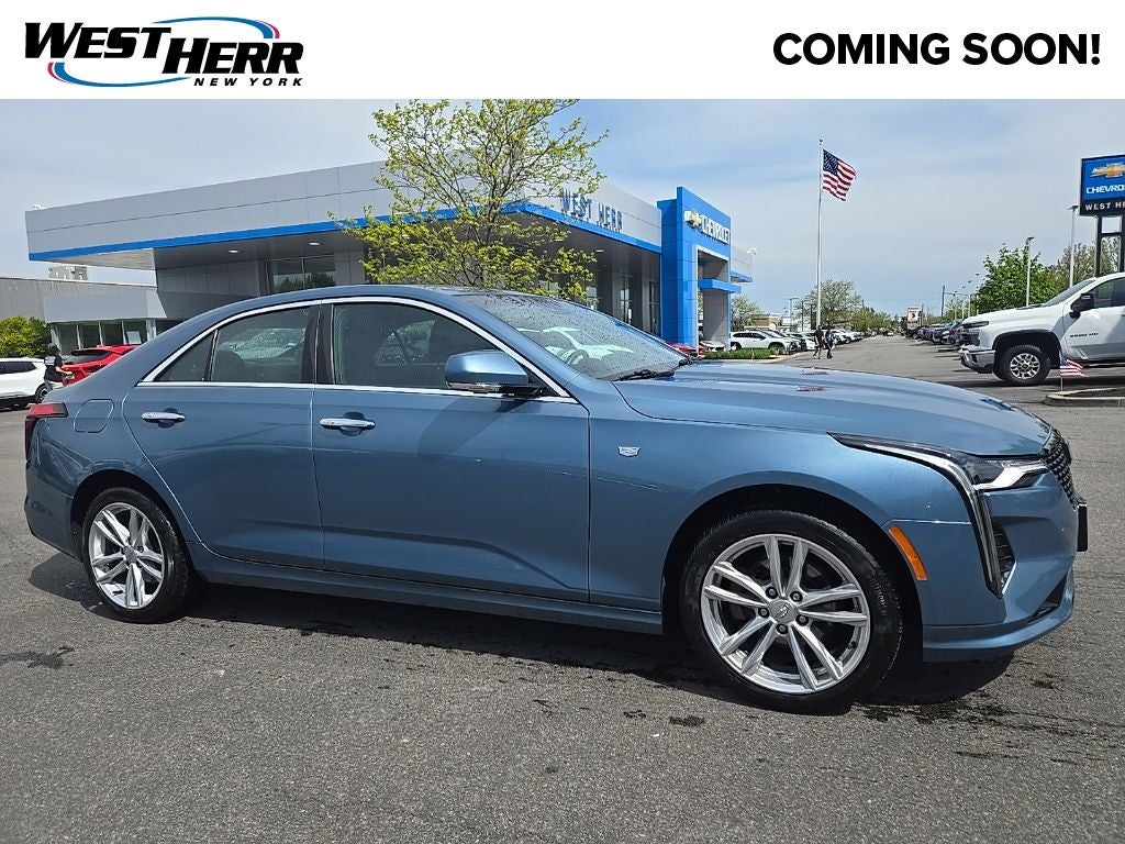 2023 Cadillac CT4 Luxury