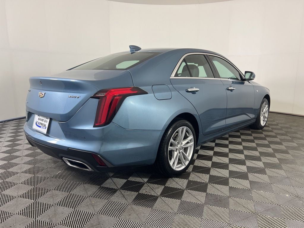 2023 Cadillac CT4 Luxury