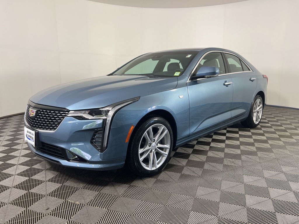 2023 Cadillac CT4 Luxury