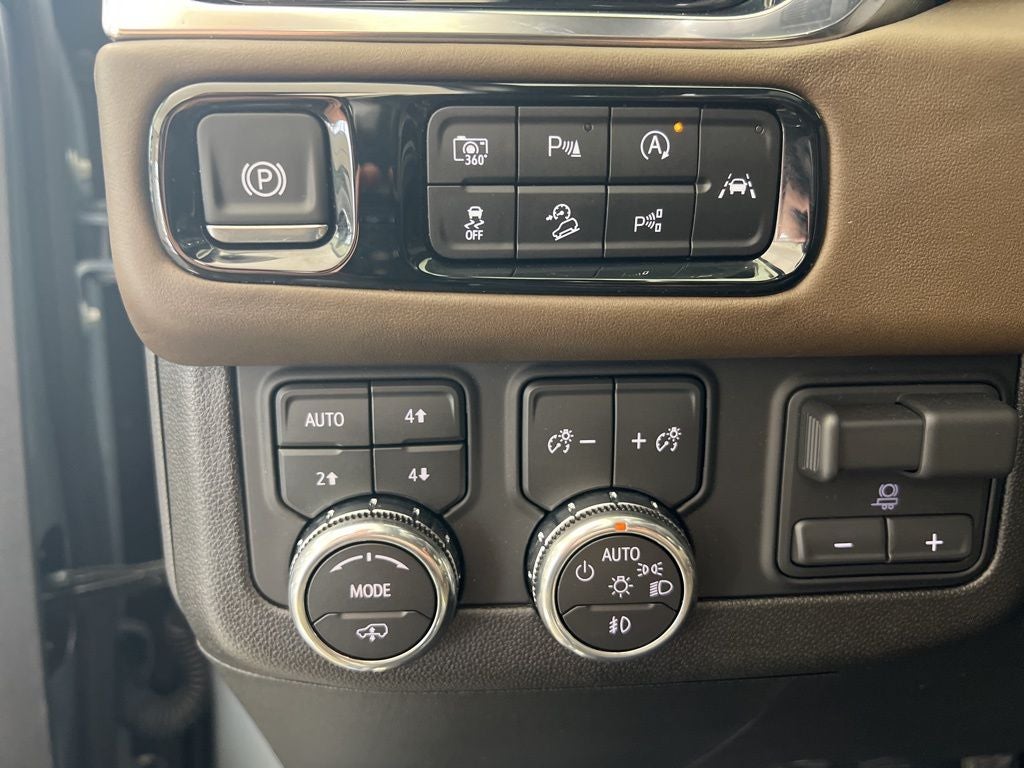 2025 GMC Yukon Denali Ultimate