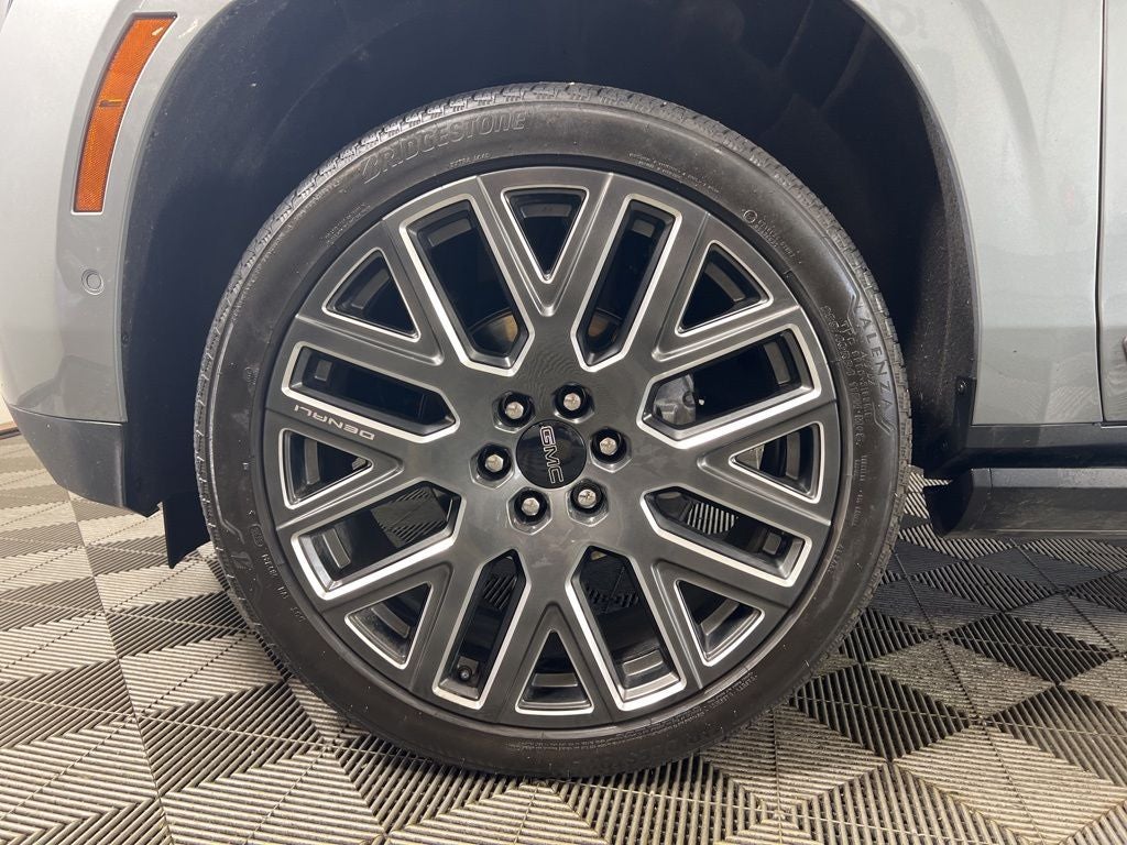 2025 GMC Yukon Denali Ultimate