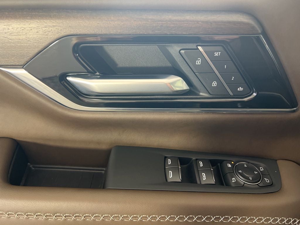 2025 GMC Yukon Denali Ultimate