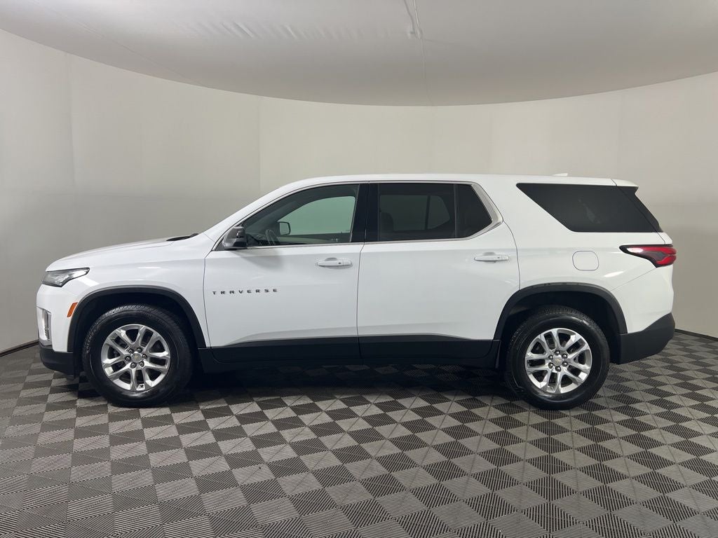 2023 Chevrolet Traverse LS