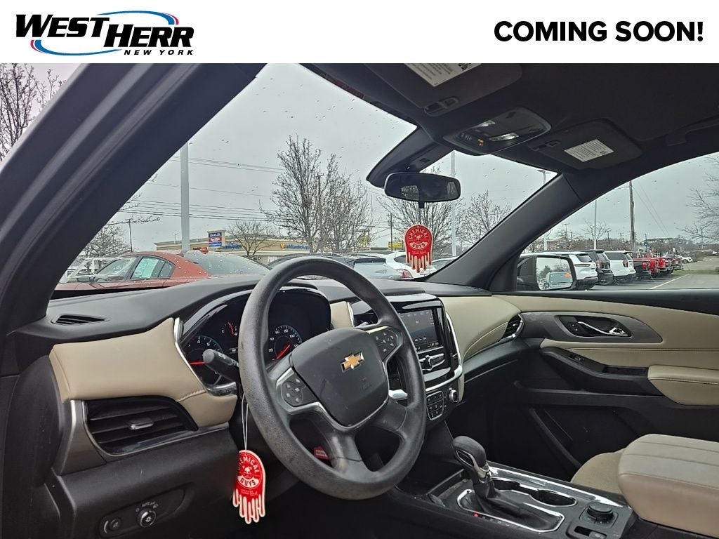 2023 Chevrolet Traverse LS