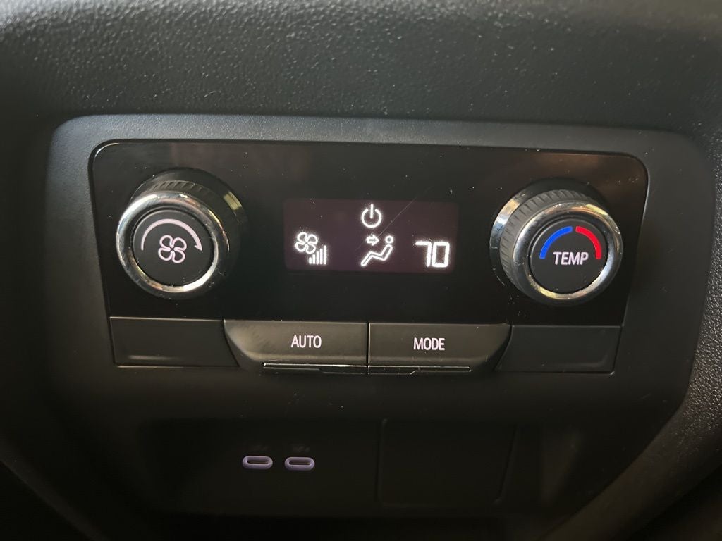 2025 Chevrolet Traverse LT 2LT