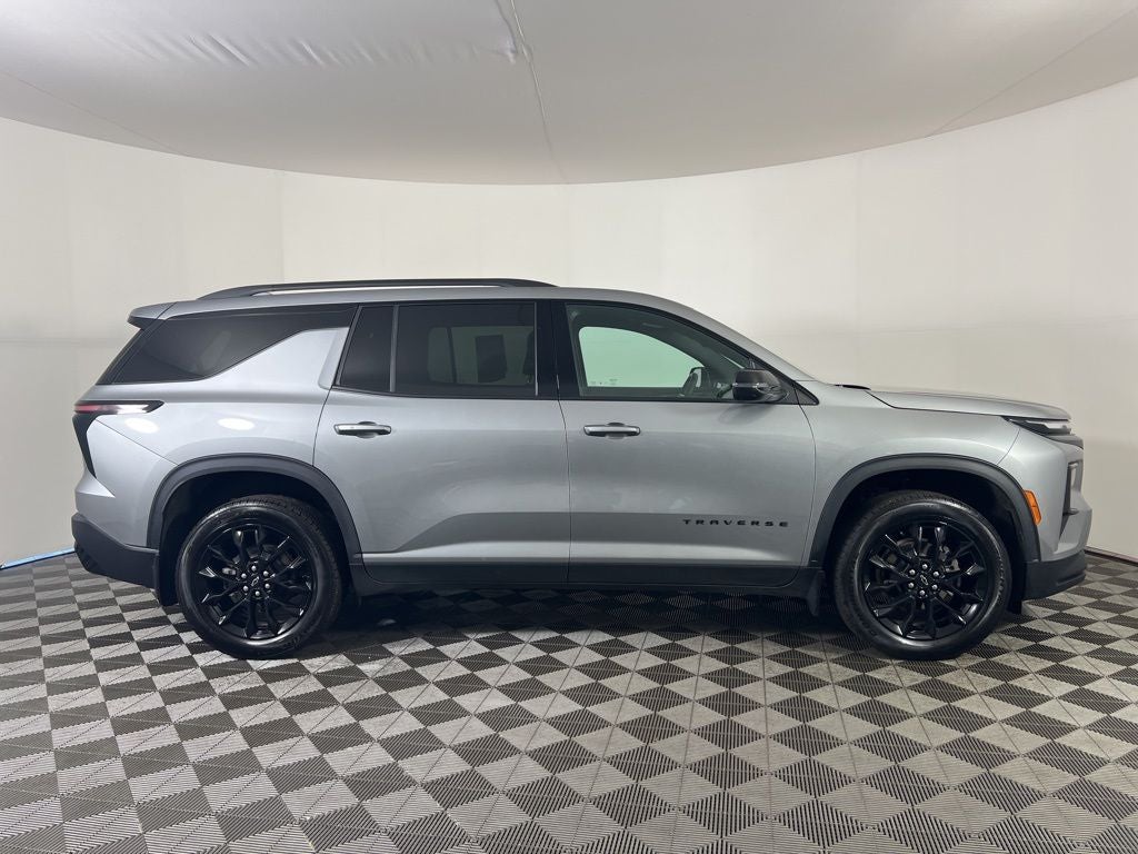 2025 Chevrolet Traverse LT 2LT