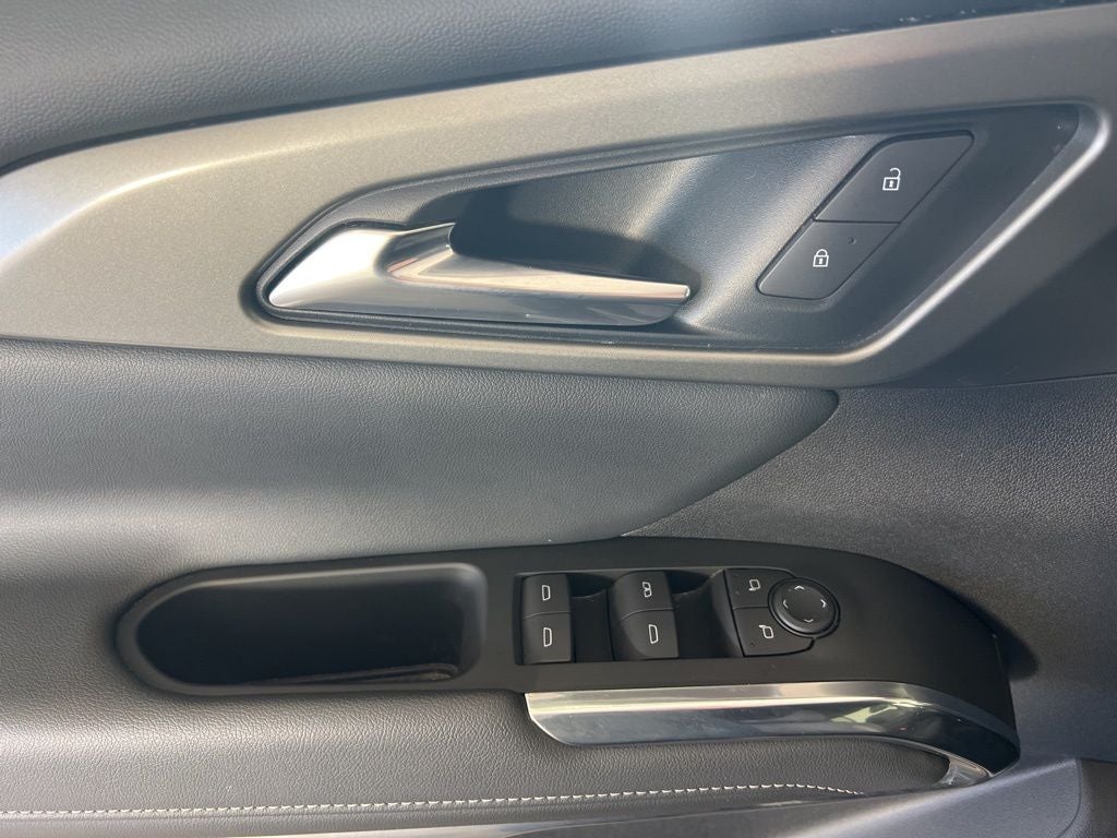 2025 Chevrolet Traverse LT 2LT