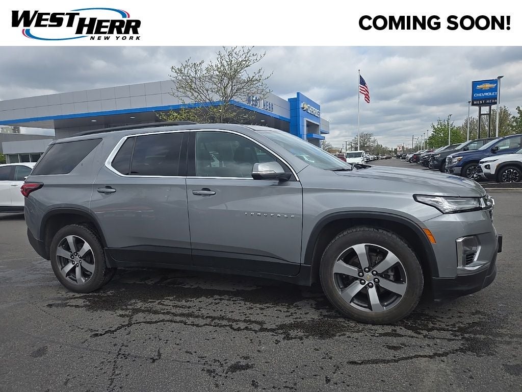 2023 Chevrolet Traverse LT Leather