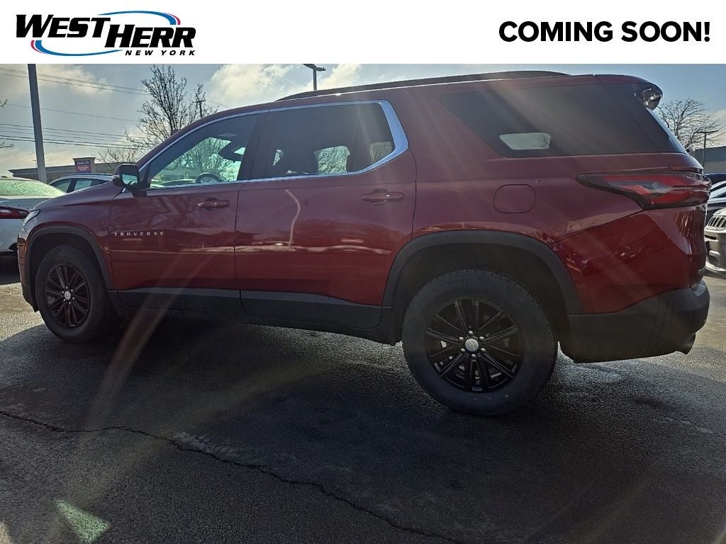 2023 Chevrolet Traverse LT Leather