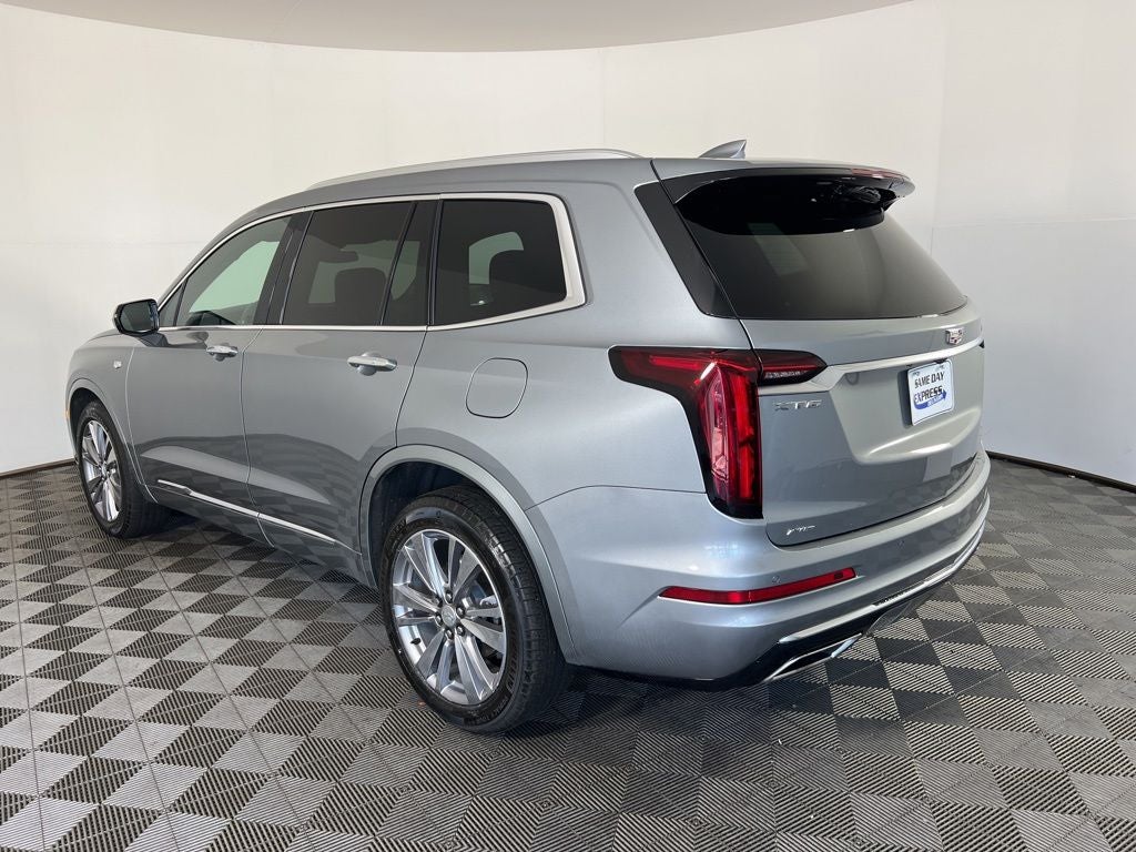 2025 Cadillac XT6 Premium Luxury