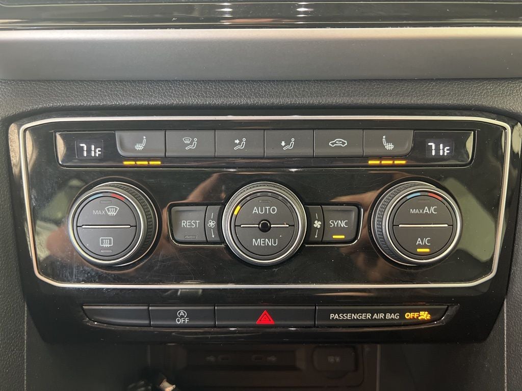 2022 Volkswagen Atlas 2.0T SE w/Technology