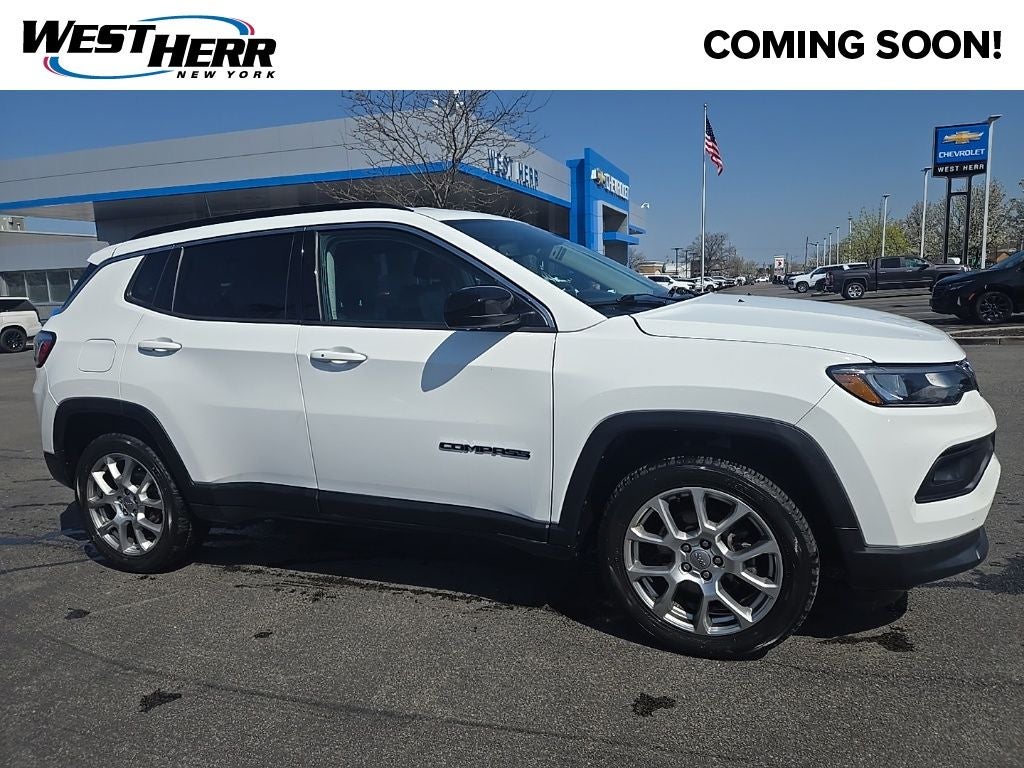 2022 Jeep Compass Latitude Lux