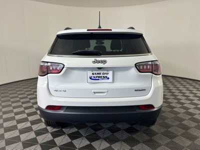 2022 Jeep Compass Latitude Lux