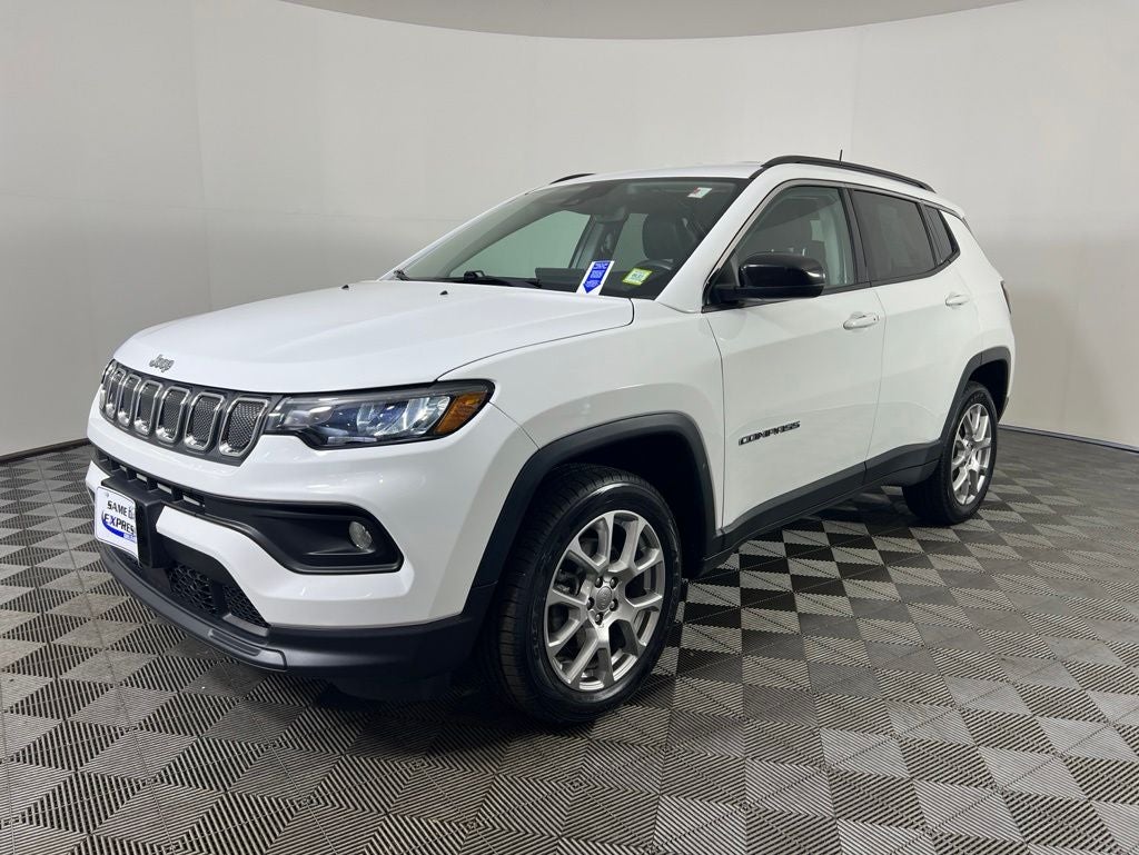 2022 Jeep Compass Latitude Lux