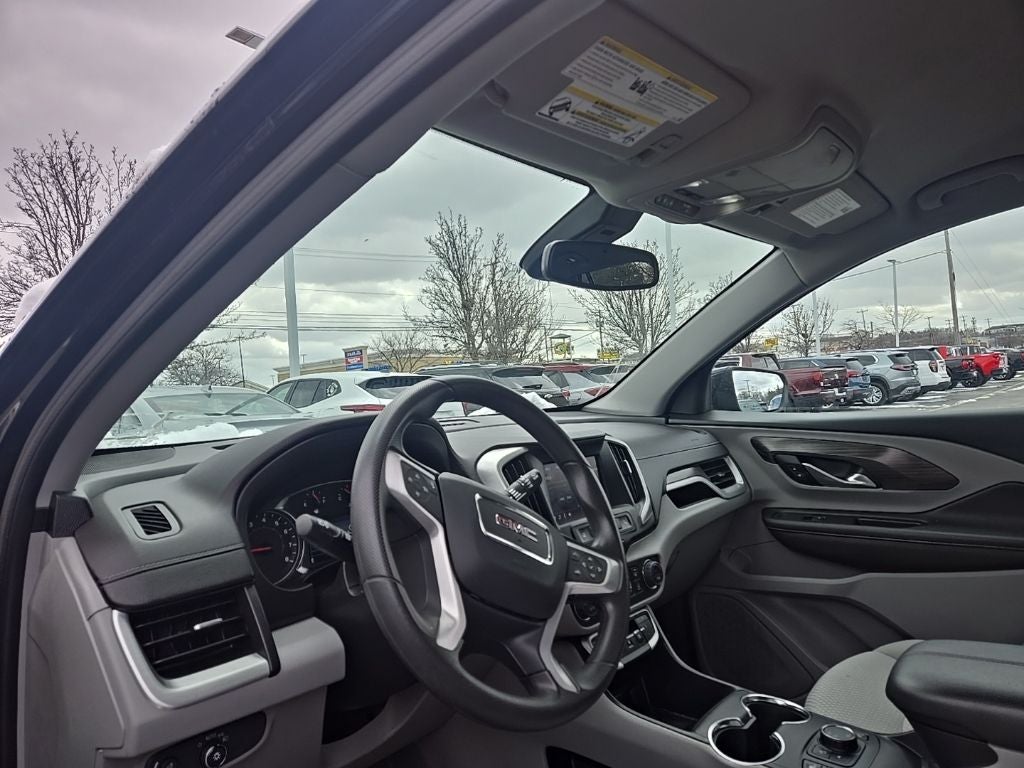 2022 GMC Terrain SLE