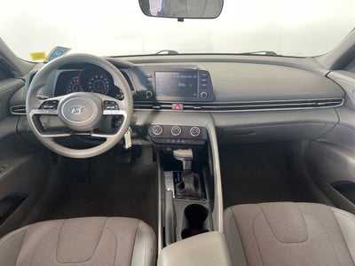 2023 Hyundai ELANTRA SE