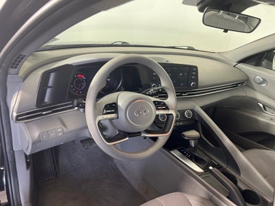 2023 Hyundai ELANTRA SE