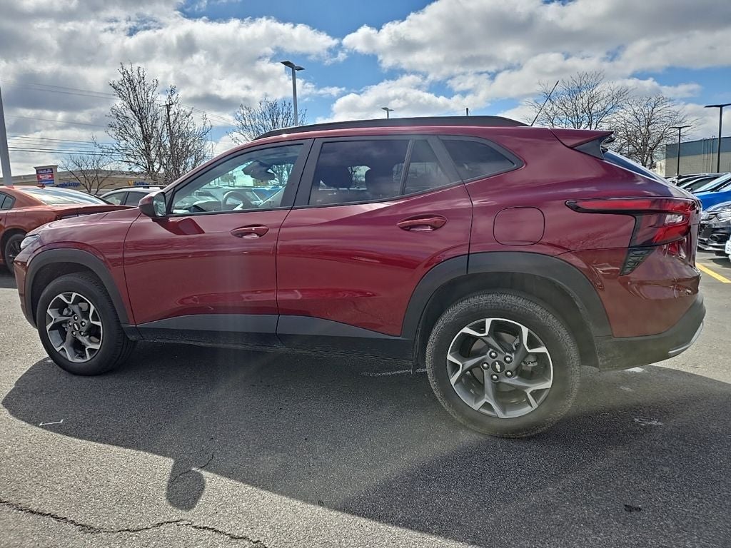 2025 Chevrolet Trax LT