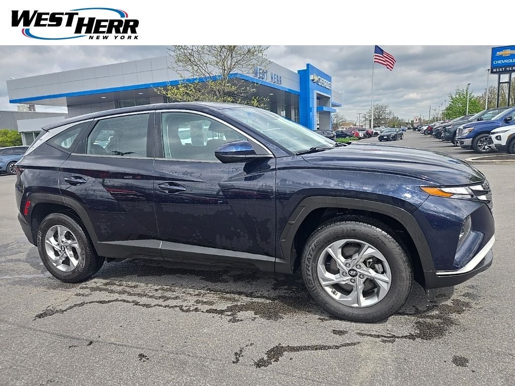2022 Hyundai TUCSON SE