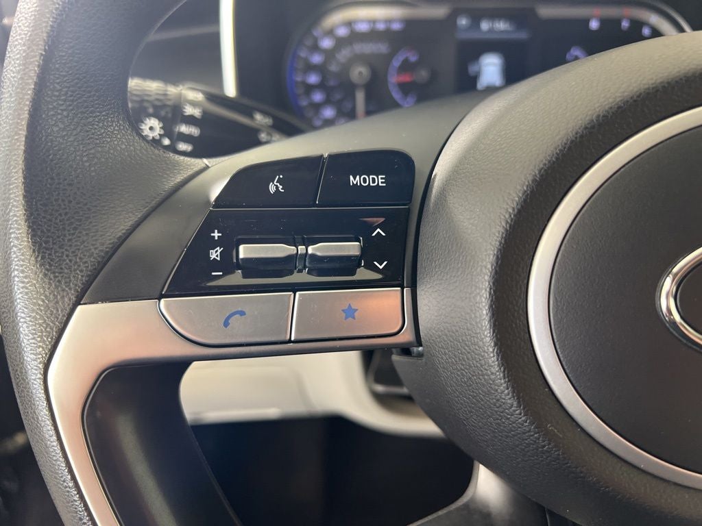 2022 Hyundai TUCSON SE