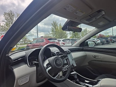 2022 Hyundai TUCSON SE