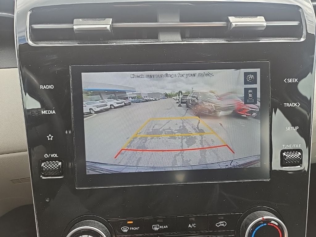 2022 Hyundai TUCSON SE