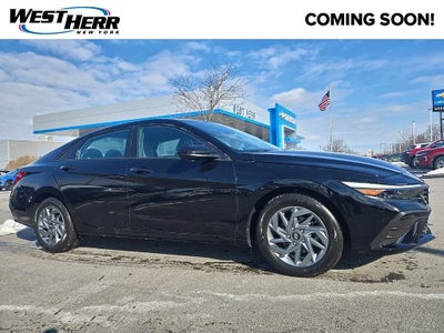 2024 Hyundai ELANTRA SEL