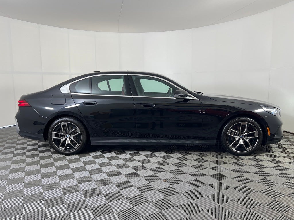 2026 BMW 5 Series 530i xDrive