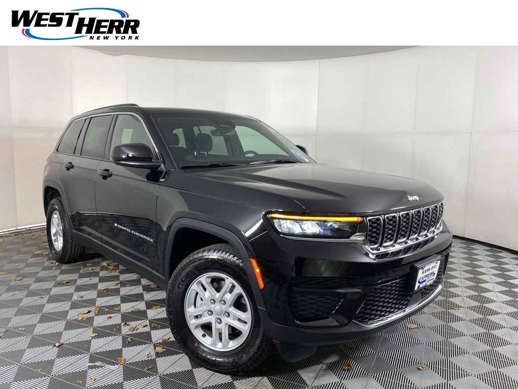 2025 Jeep Grand Cherokee Base