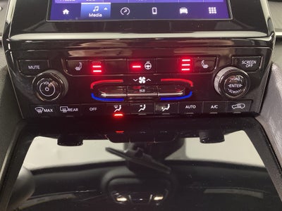 2025 Jeep Grand Cherokee Base