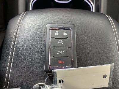 2025 Jeep Grand Cherokee Base