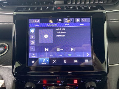 2025 Jeep Grand Cherokee Base