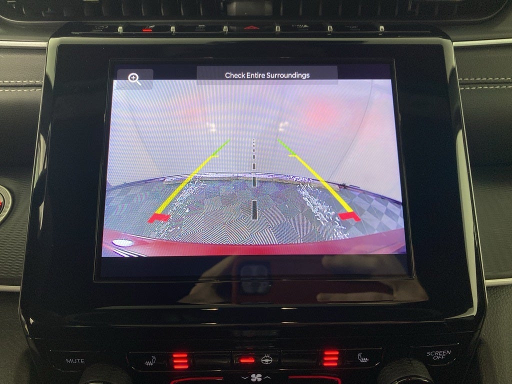 2025 Jeep Grand Cherokee Base