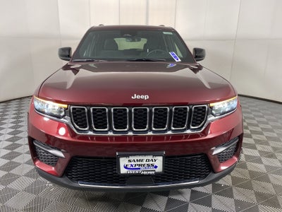 2025 Jeep Grand Cherokee Base