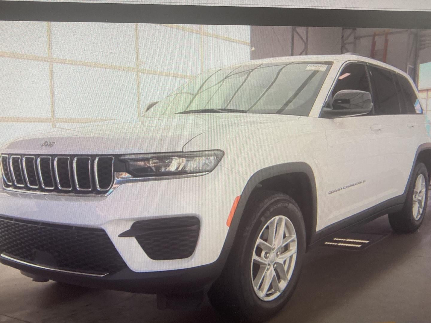 2023 Jeep Grand Cherokee Laredo